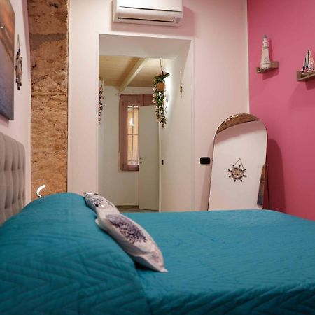 Stay In The Heart Of Salerno - Near The Duomo "La Finestra Sul Borgo" Exterior foto